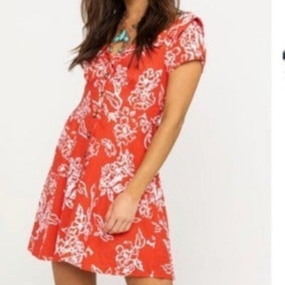 🎉Host Pick 🎉 FREE PEOPLE "A Thing Called Love" Dress - Picture 2 of 16